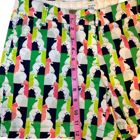Crown & Ivy Multicolor Patterned Women Shorts Size 6 - Picture 7 of 7